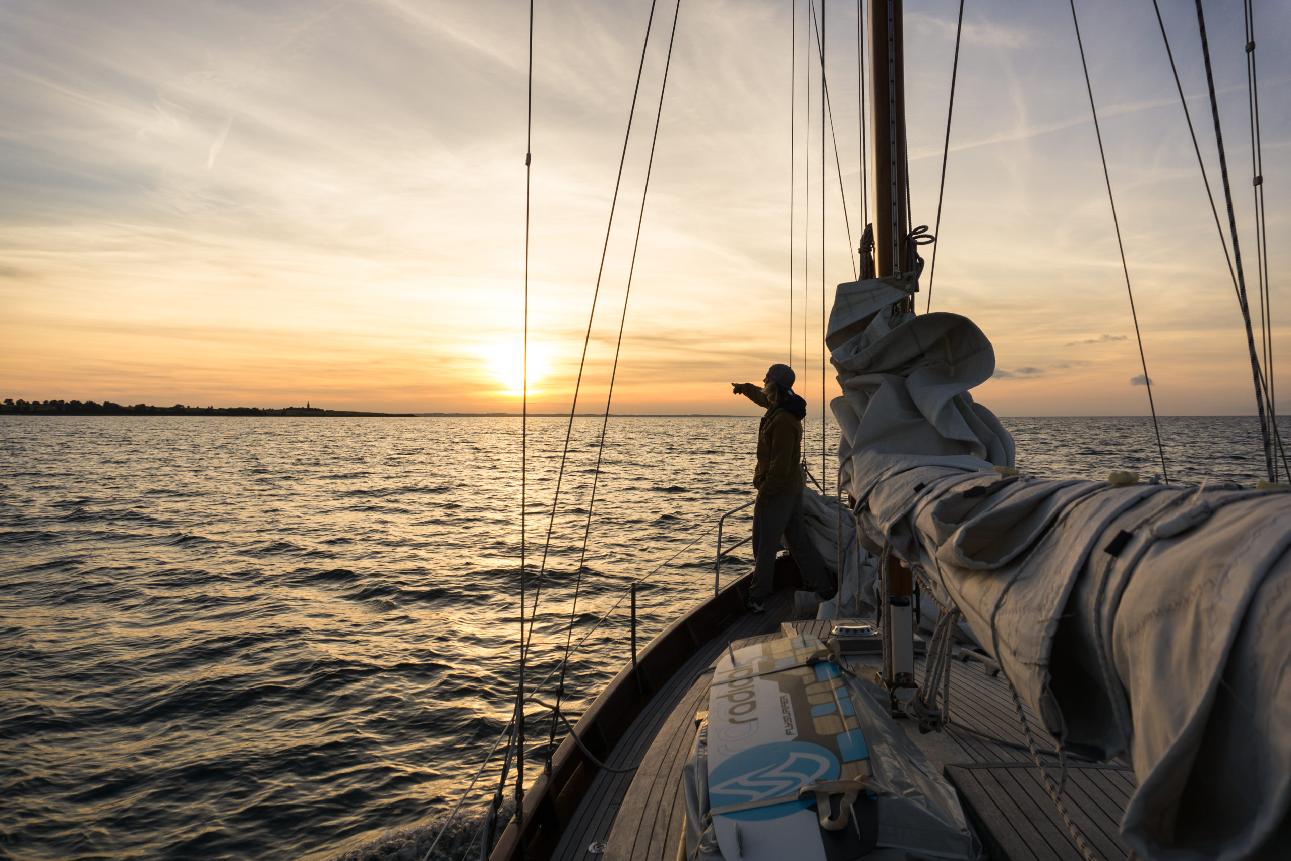 Sunset Sailboat Jannis Maus Kitesurftrip